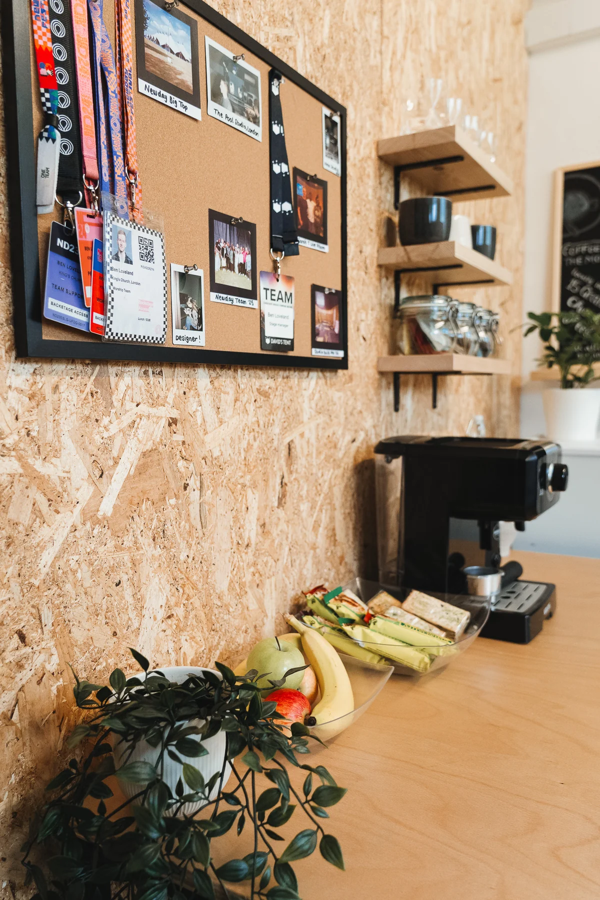 The coffee lounge